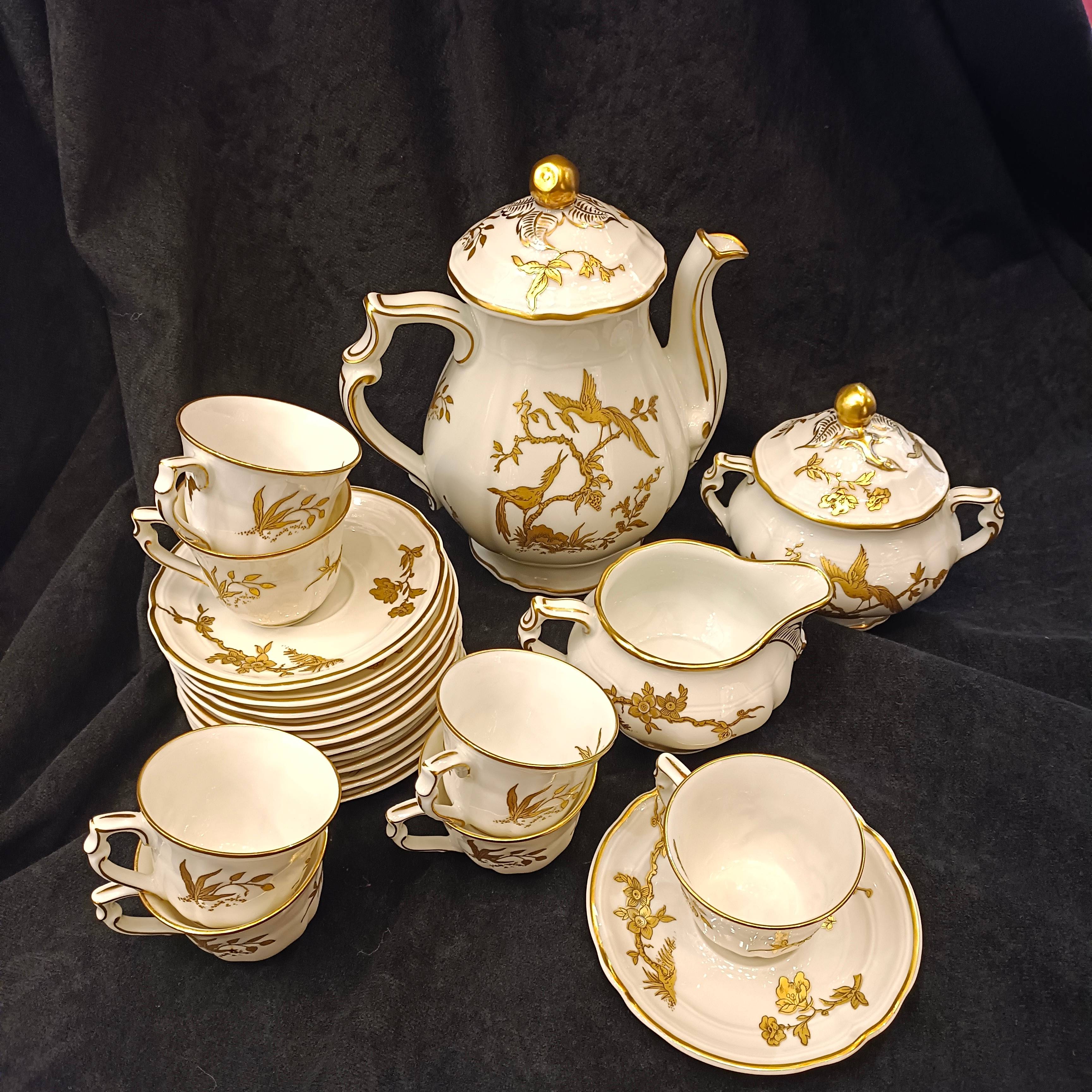 Partie de service caf 7 tasses porcelaine Bernardaud visite