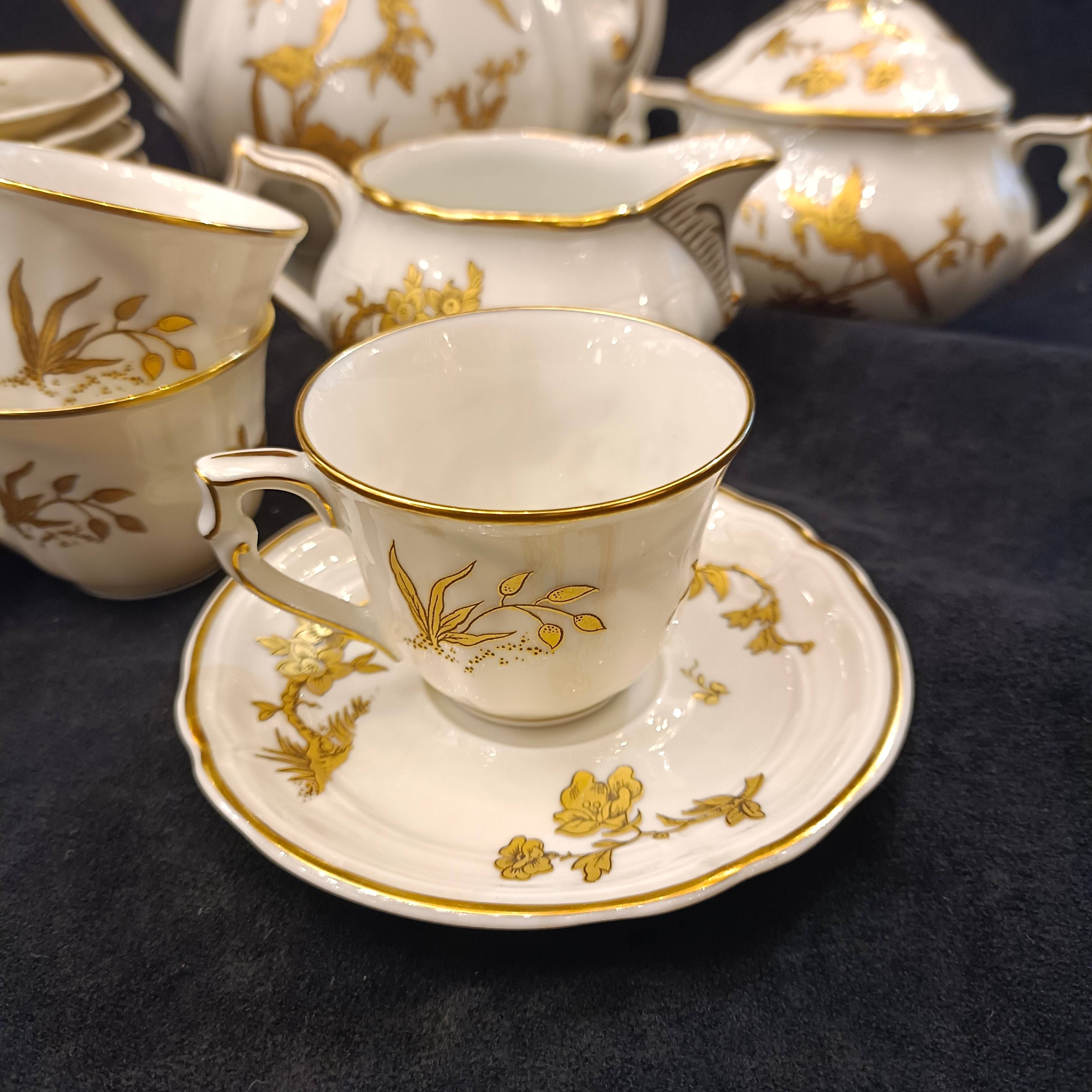 Partie de service caf 7 tasses porcelaine Bernardaud visite