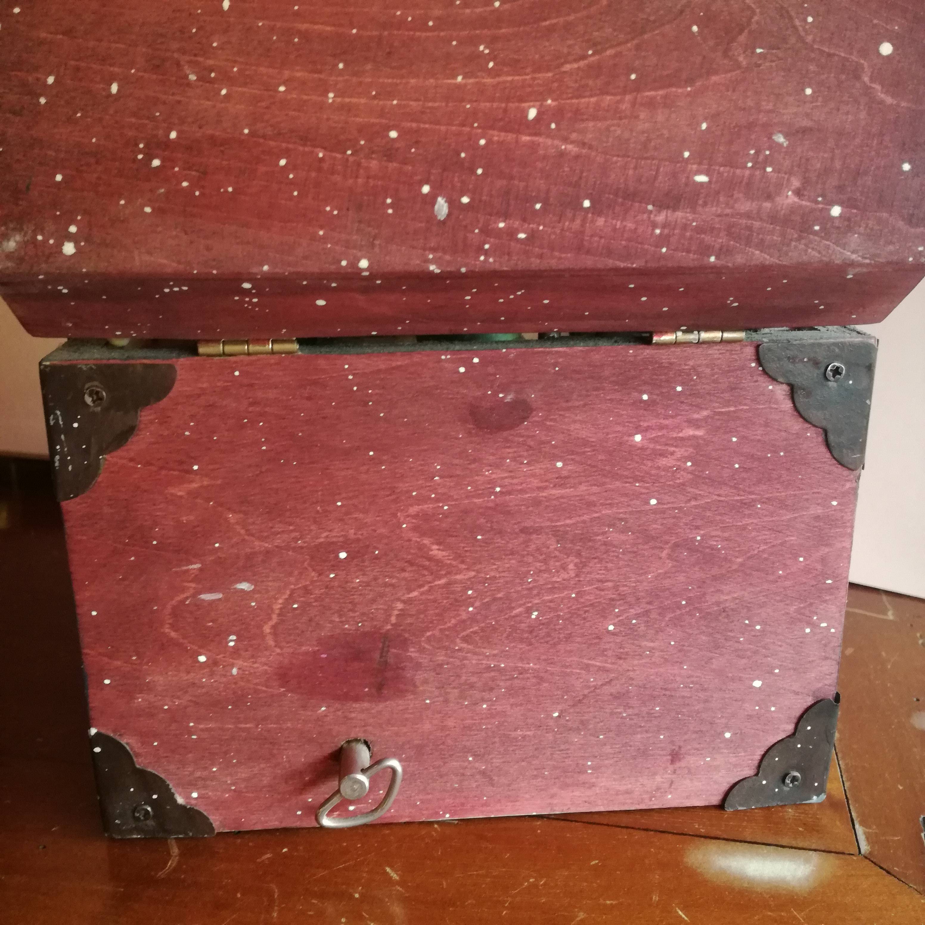 Boîte en métal en forme de sapin de Noël - Début de Série