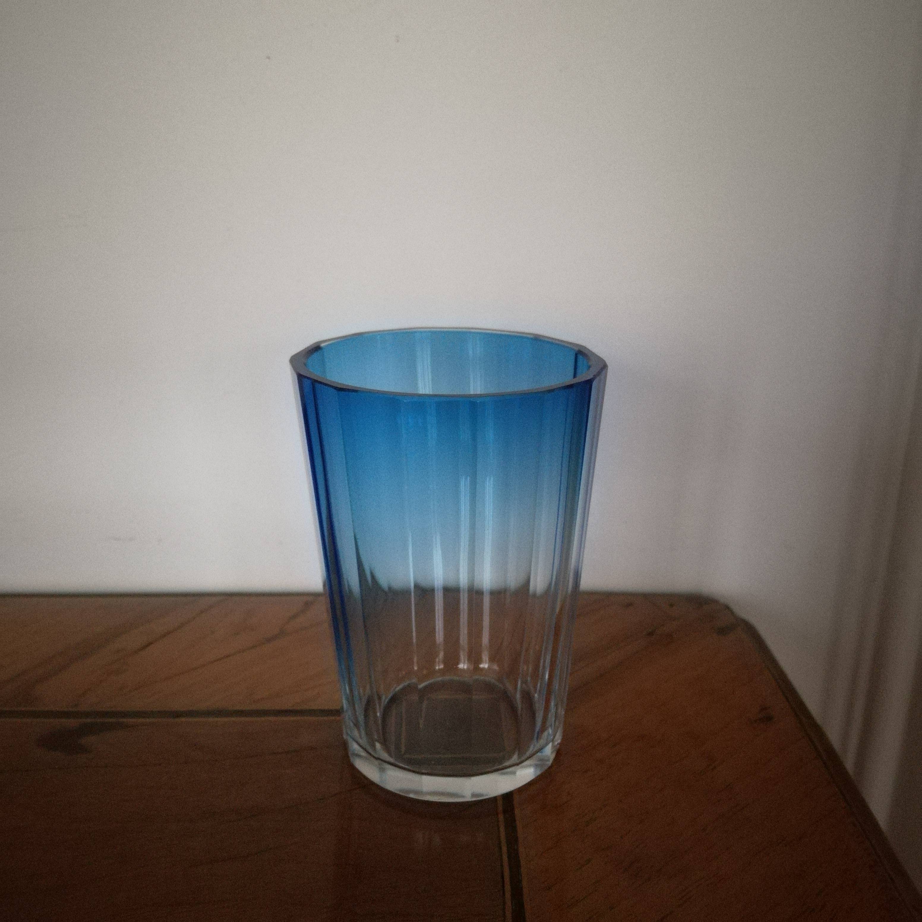 Verre eau en cristal de couleur bleu d grad D but de S rie