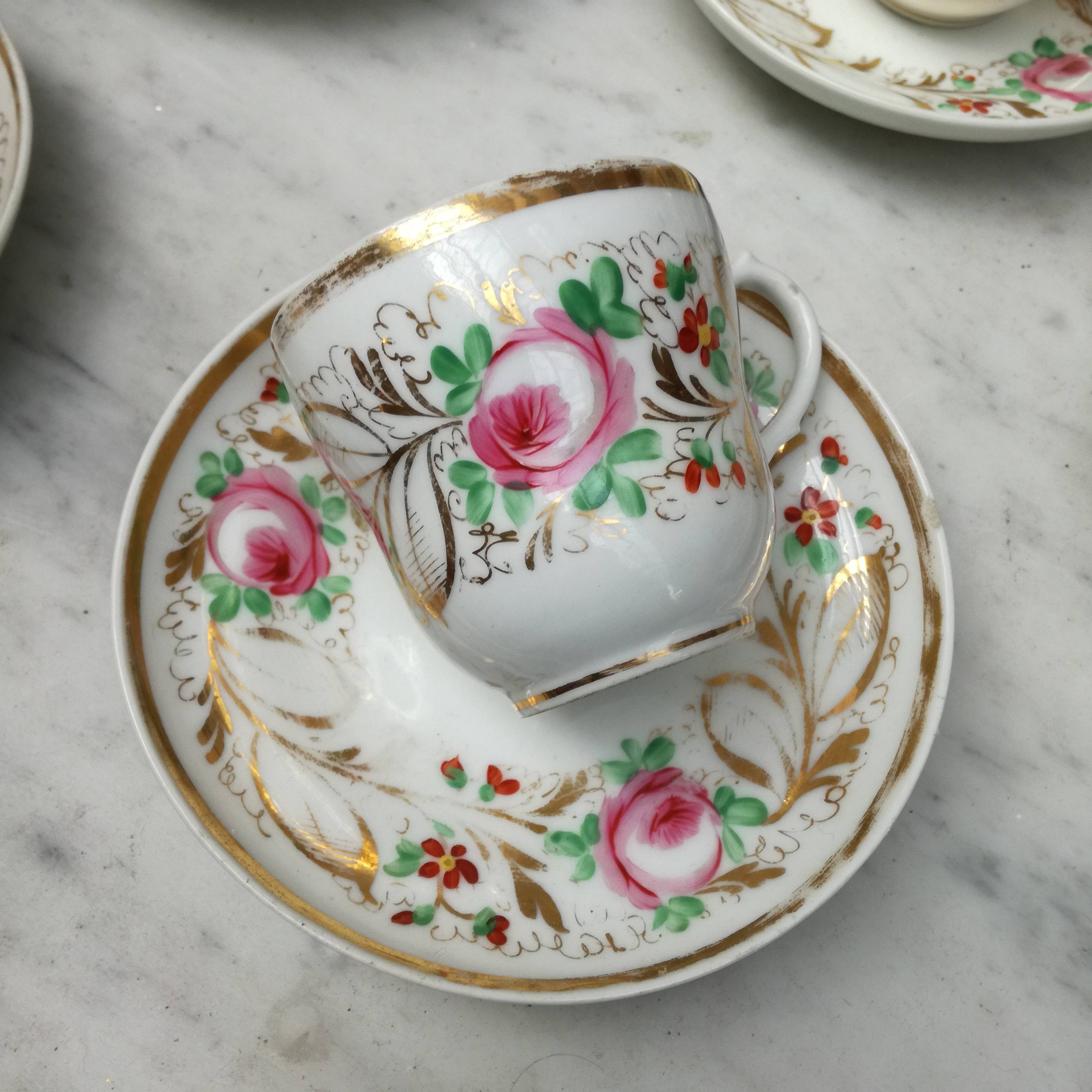 Service à thé - café porcelaine XIXème à fleurs & dorure - Le